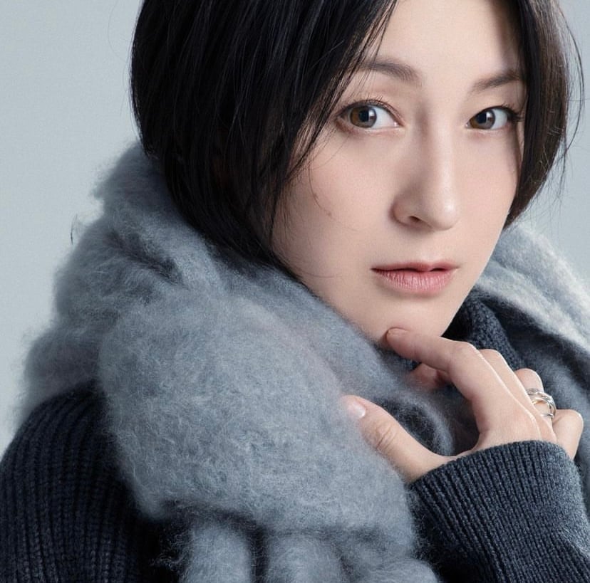 Hirosue, who is Hirosue, facts about Hirosue, information about Hirosue, Hirosue profile, Hirosue background, Hirosue career, Hirosue love letter,